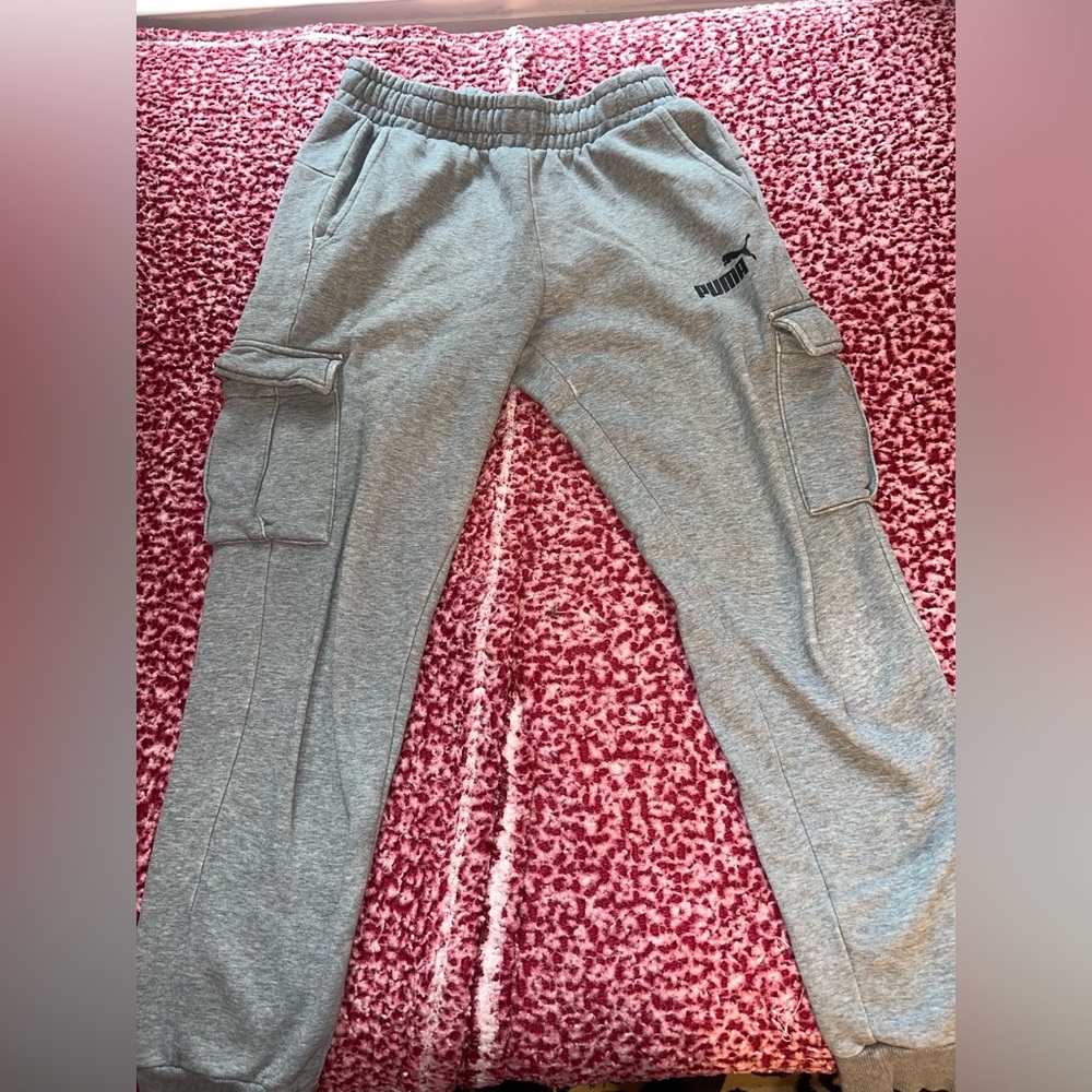 Grey sweats (with lots of pockets)